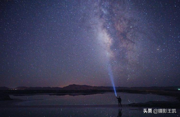 星空摄影技巧：还在想怎么拍摄星空？几个要点教你拍摄完美星空