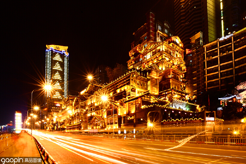 这组绝美的霓虹灯街景图，你不能错过