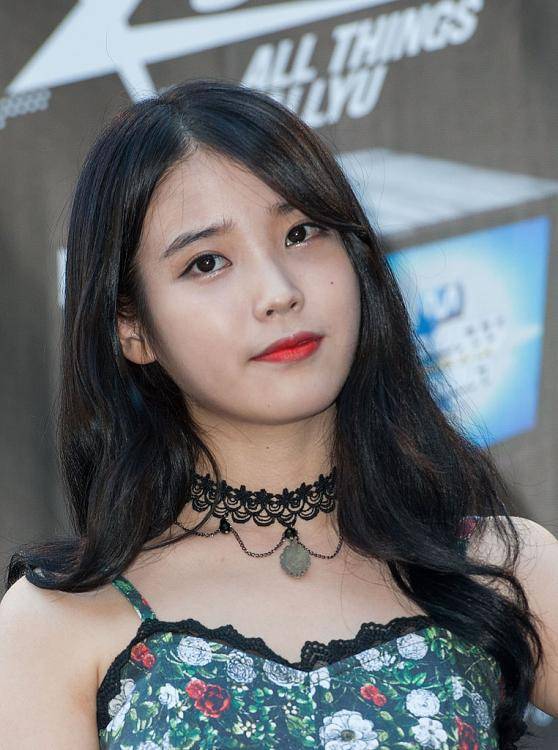 一度被选为最讨厌女星 IU：不需急著讨好全世界