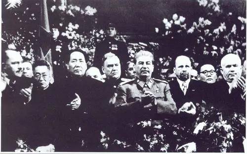 民国时期还在中国版图的蒙古，为什么突然就独立了？
