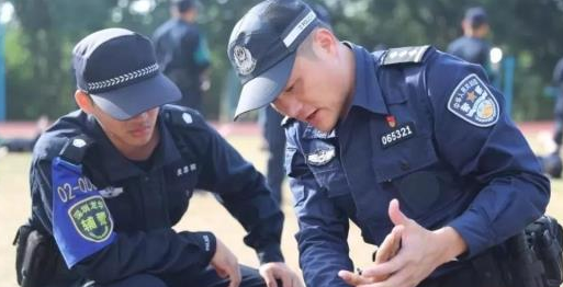 辅警与协警只有一字之差，福利待遇却相差很大，学生们选择需谨慎