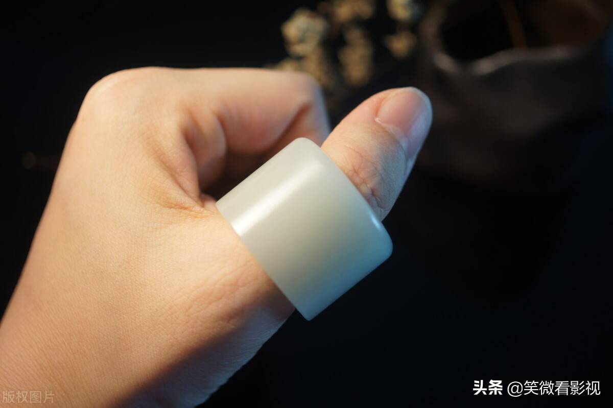男士适合佩戴什么首饰呢？