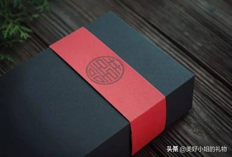 好朋友要结婚了，除了份子钱，还能送什么新婚礼物呢？