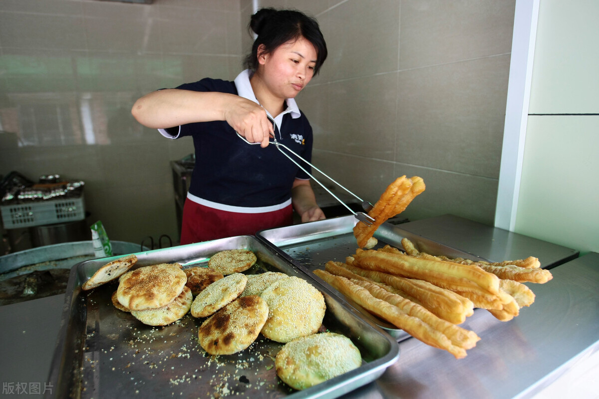 江西大姐开早餐店，早餐只卖给会员，短短一年赚80万，模式教给你