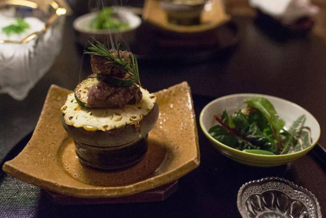 如何优雅地吃一顿日本传统高级料理？