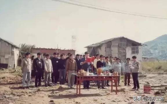 富士康起家历程与老板的情感之路，看完真会感慨万千