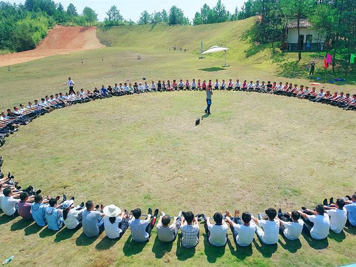 干货｜150人的大型团建活动玩什么（内附游戏）