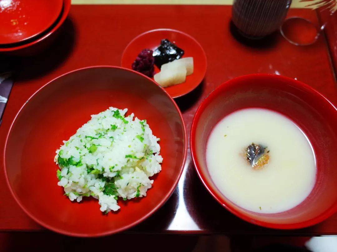 如何优雅地吃一顿日本传统高级料理？