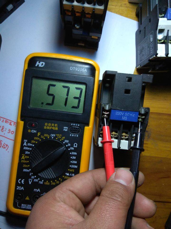 电工知识：接触器全面讲解及型号含义，万用表测试常开NO常闭NC