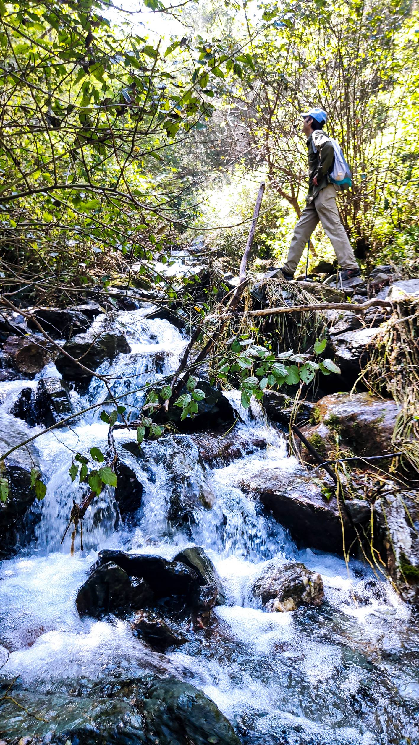 初秋秦岭周末休闲游秘境，西安周边野景区画风不一般，好玩还免费