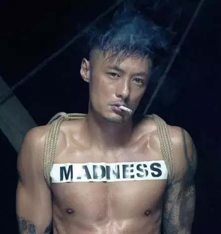 关于6叔和他的MADNESS，这儿有你想要的一切！