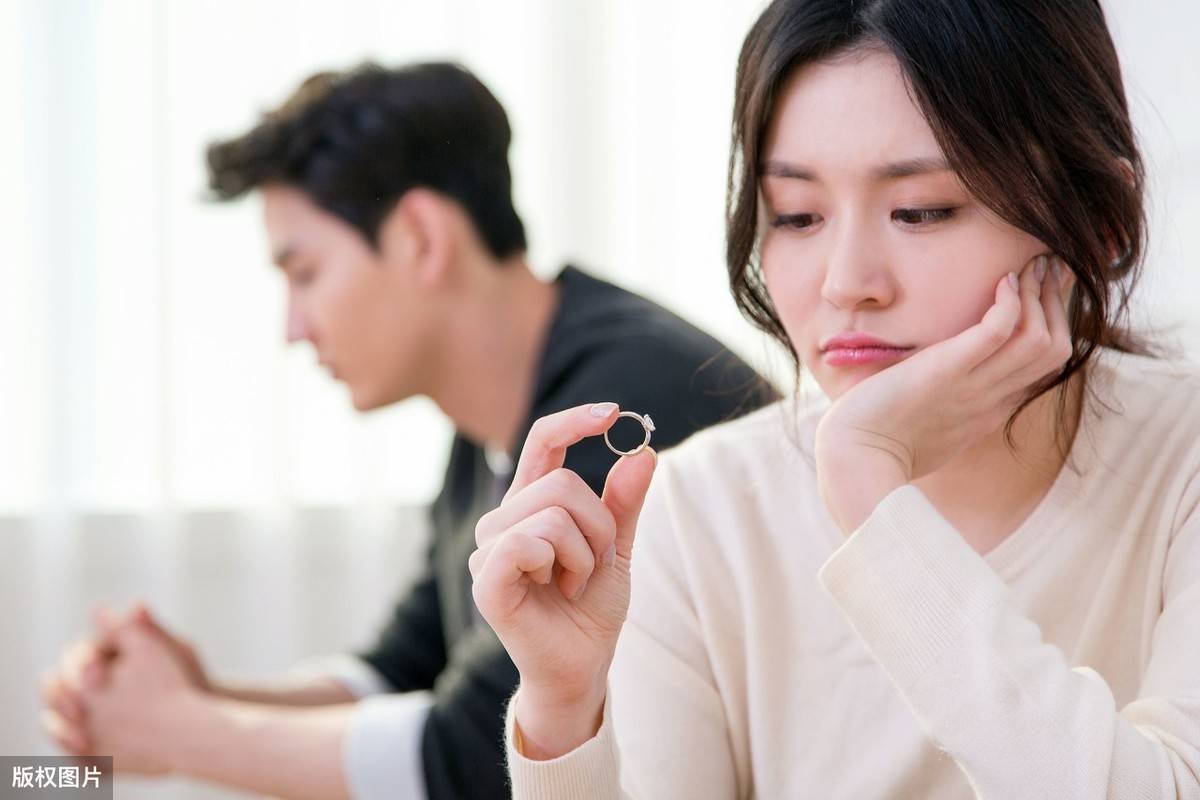 女生小表情背后的意思