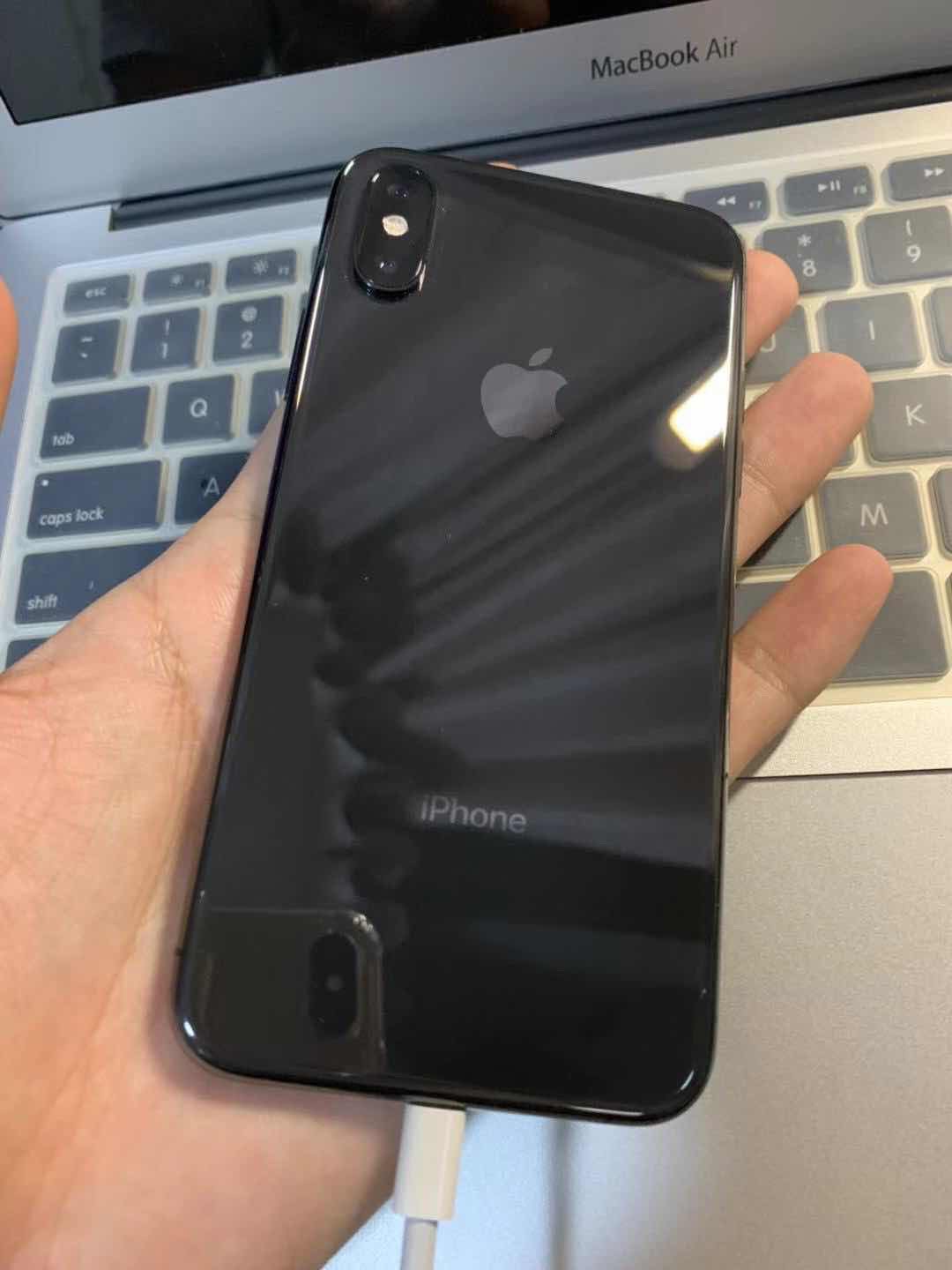 不说专业术语，通俗易懂的解释有锁 iPhone手机