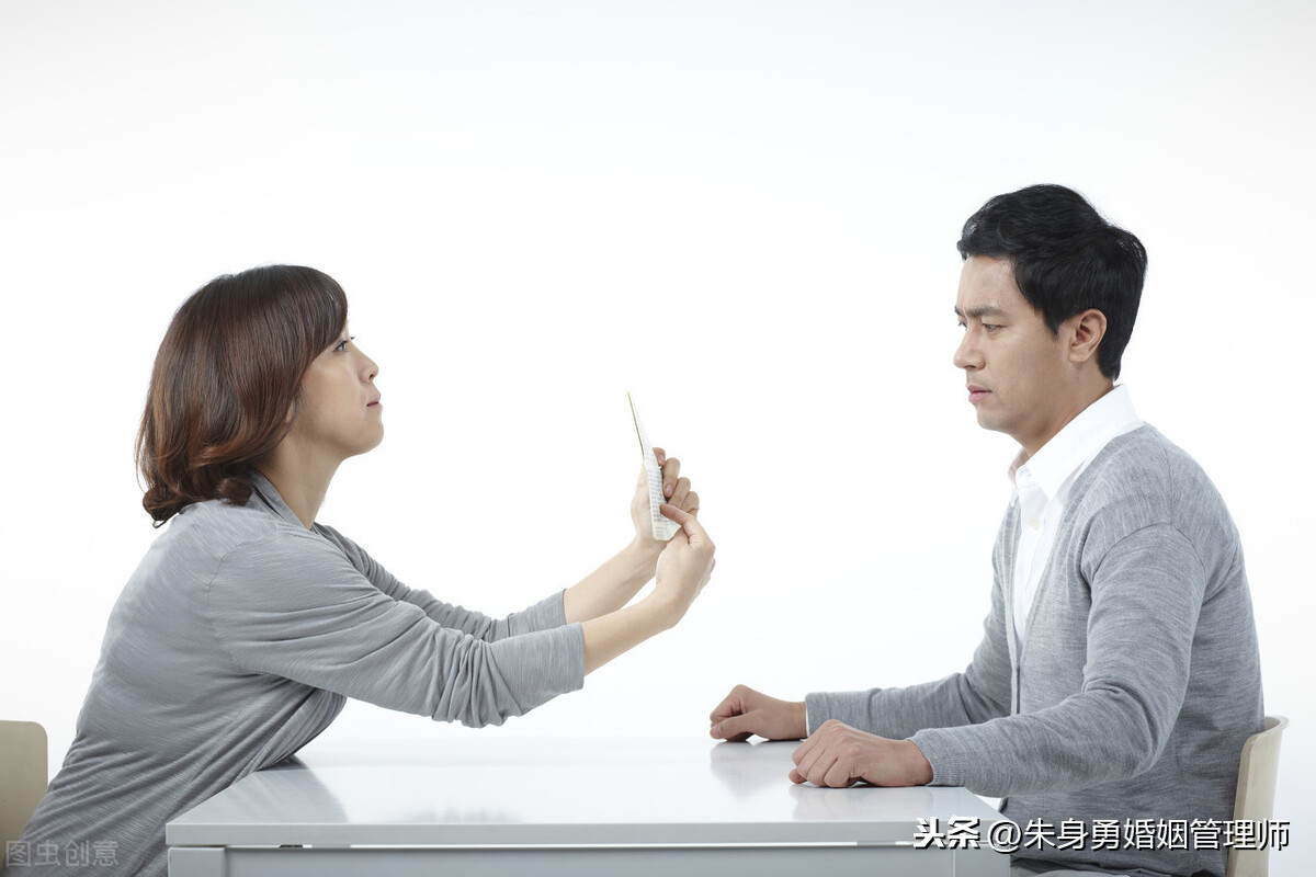 发现老公背叛，妻子沟通时谨记5个“开战原则”，成功挽救婚姻