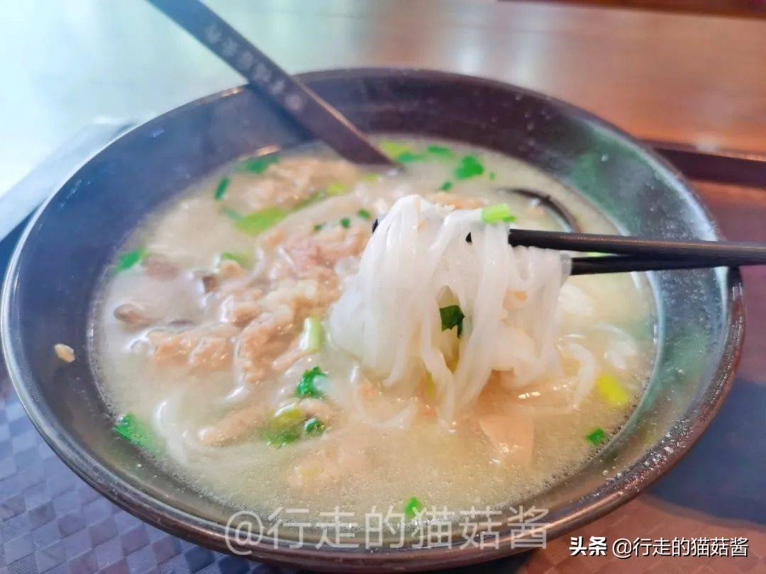 第一次去三亚，住哪里玩什么吃什么？一篇文章带你了解大概