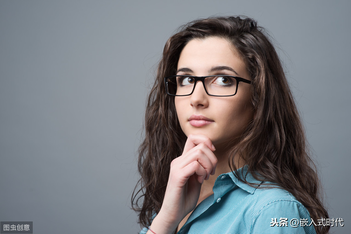 有趣的问题，C语言printf整数占位符为什么是%d呢，而不是%i呢？