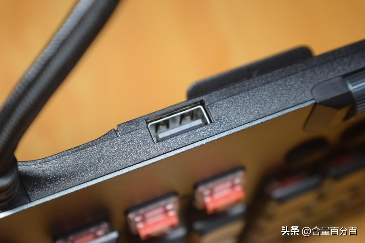 功能强大的炫光同步软件，游戏玩家专属的罗技三剑客体验点评
