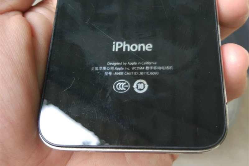 200的iPhone 4S上手体验，还是iOS 6老系统，非常流畅！