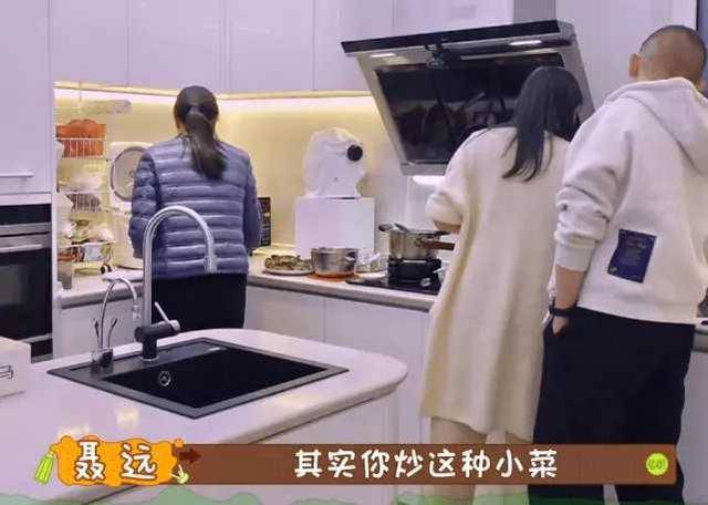 大男子主义多可怕？看到“巨婴”聂远的日常，我觉得单身真挺香…