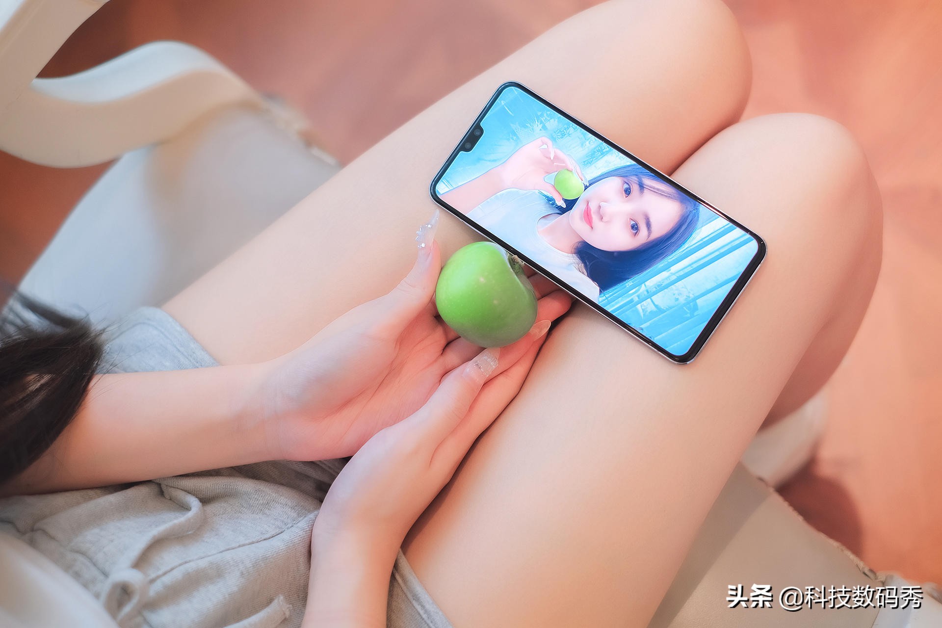 2021年度最适合女生自拍的最高像素手机，绮光焕彩vivo S10 Pro测评