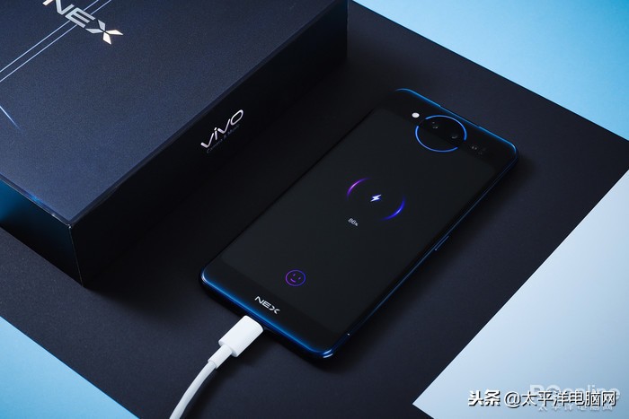 vivo NEX双屏版评测：谁说科技时尚不能相得益彰？