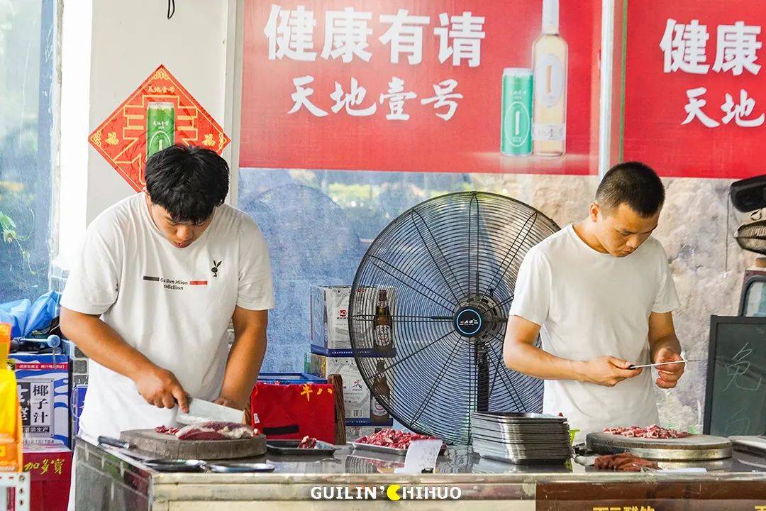 开在路边的大排档，藏着老桂林都熟悉的味道