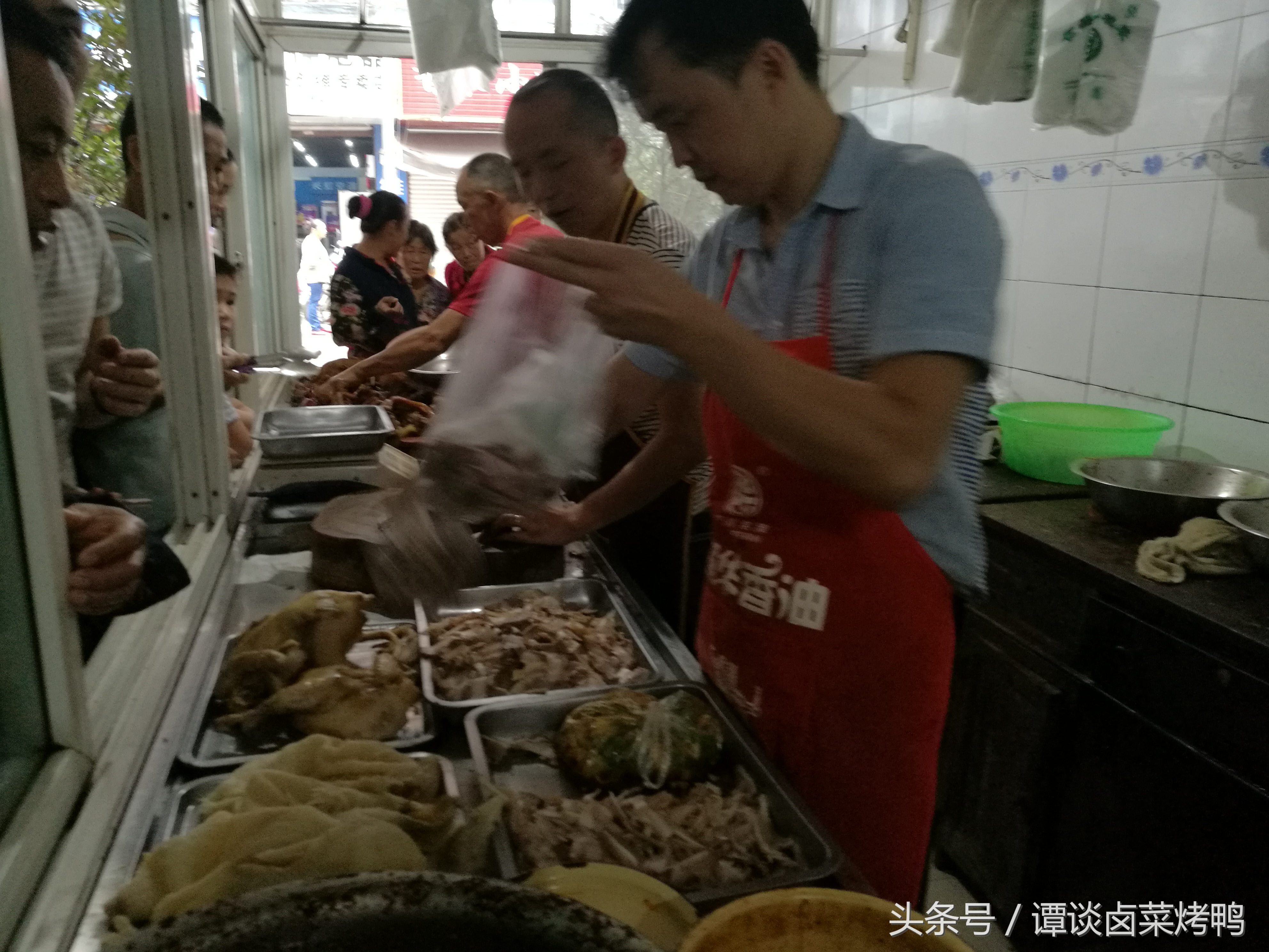 为什么卤菜加盟店做不到直营店的味道和生意，揭秘卤菜加盟的弊端