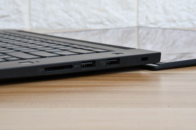 隐士还是猛士？ThinkPad X1隐士为设计师而来
