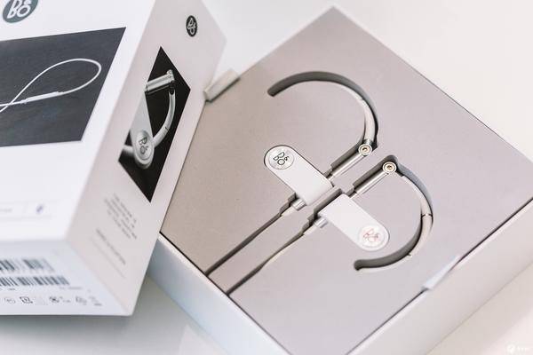 Beoplay Earset 蓝牙耳塞：经典的一次进化