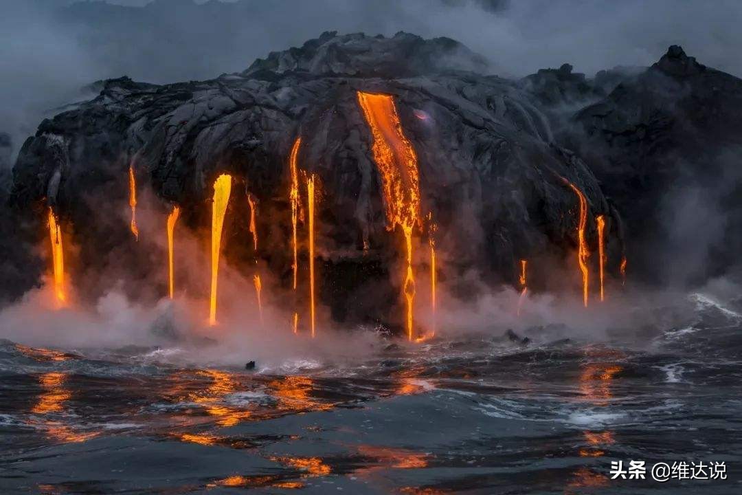 黑曜石：《哈利波特》里的复活石，岩浆冷却后的二氧化硅半晶体