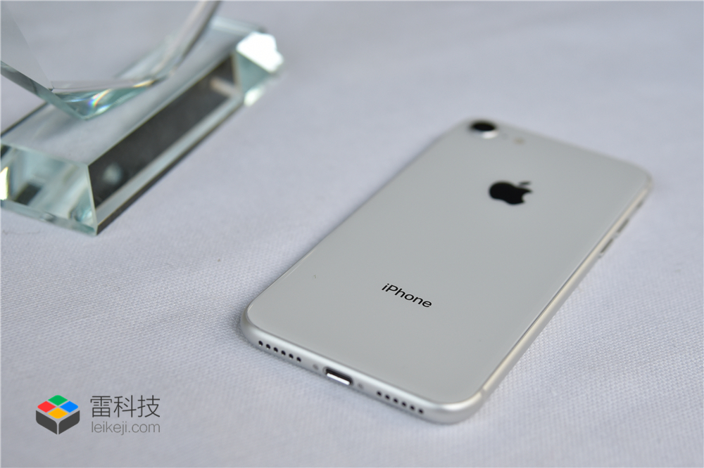 小雷问答丨iPhoneXR 分辨率真的很差吗？为什么？