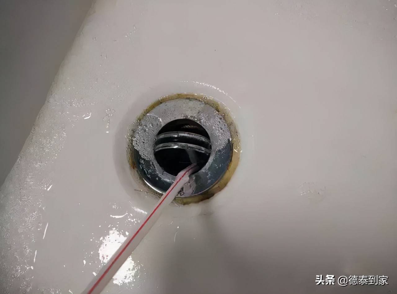 你家卫生间为什么有臭味？换个地漏可是解决不了问题的