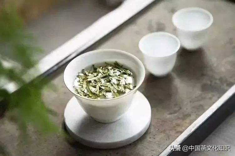 好水成就好茶，泡茶应该用什么水呢？