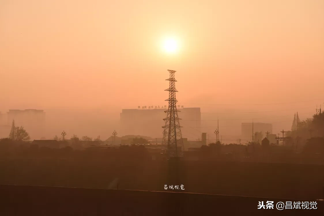 手机和相机拍照，图质差别有多大？同时拍摄，比较了才知道！