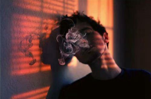 QQ空间对你依依不舍的爱情说说14句