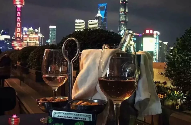 深夜喝酒的朋友圈说说
