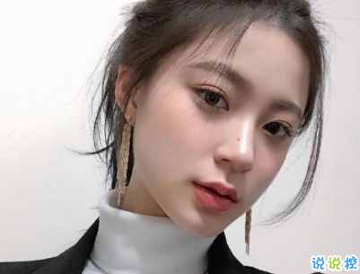 朋友圈经典爱情说说带图片 你若一直在我便一直