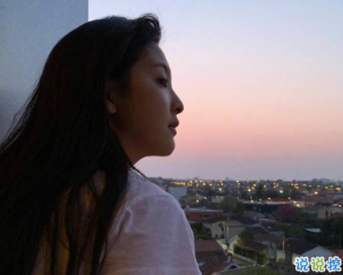 人间不值得的伤感说说 女生忧伤的心情说说