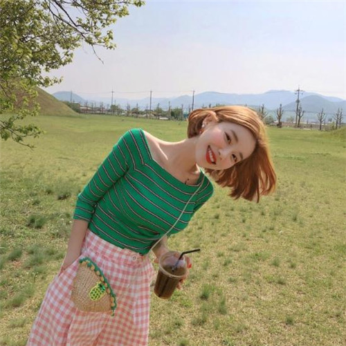 甜美小清新图片女生正能量 你说的对我的确是个