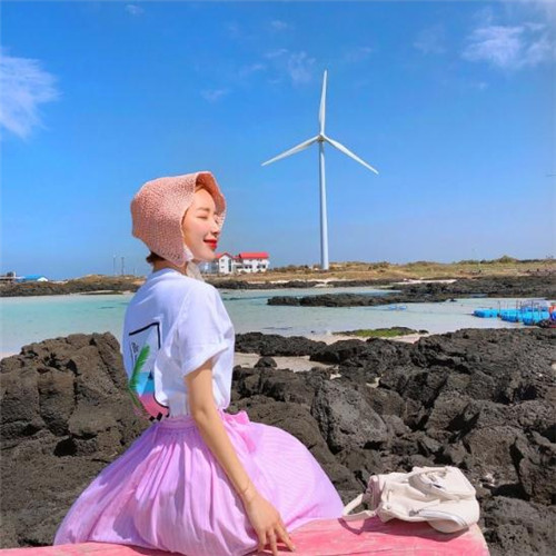 甜美小清新图片女生正能量 你说的对我的确是个