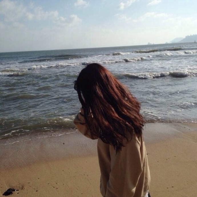 微信背影图片女生唯美伤感背影图片 你过得很好