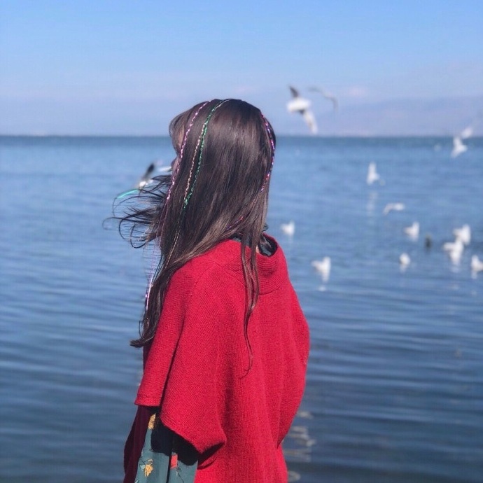 微信背影图片女生唯美伤感背影图片 你过得很好