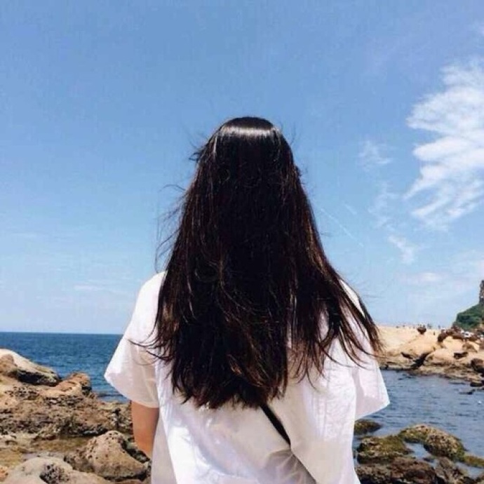 微信背影图片女生唯美伤感背影图片 你过得很好