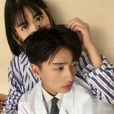 2019元宵节qq情侣头像一对两张 最新青春可爱的情