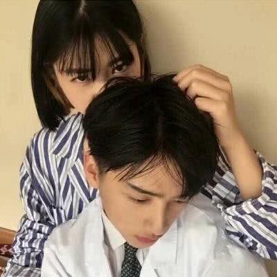 2019元宵节qq情侣头像一对两张 最新青春可爱的情