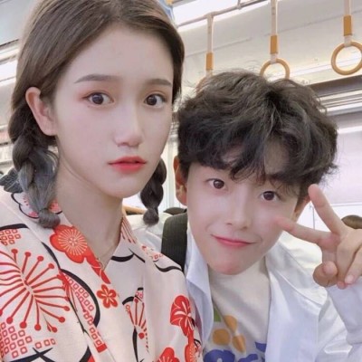 2019微信好看的情侣头像一对两张 哪有那么容易把