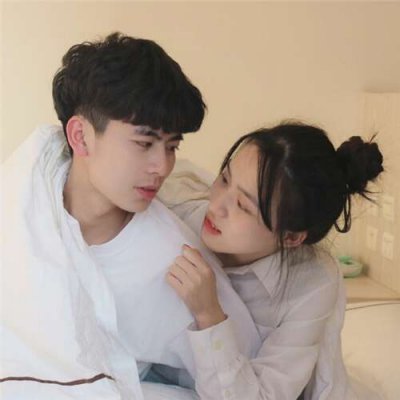 微信情侣头像韩版一人一张 幸福浪漫的情侣头像