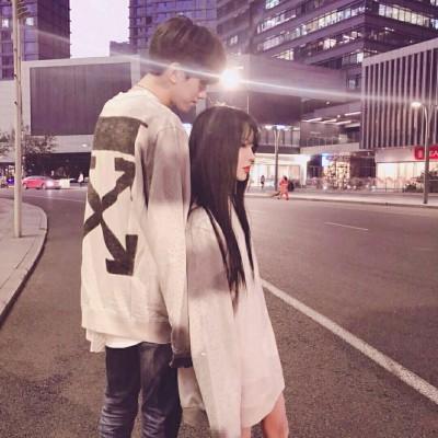 2019好看的情侣头像一对两张 喜欢你做什么都愿意