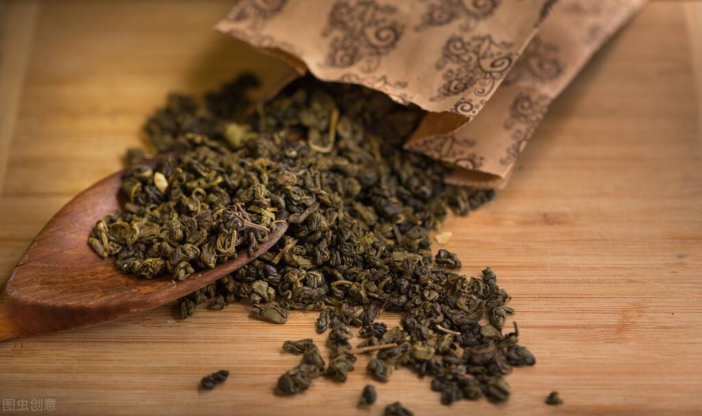 绿茶伤胃红茶养胃？隔夜茶致癌？6大饮茶谣言你肯定中招过