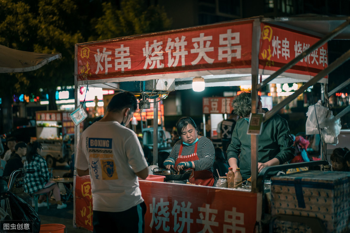 这3款地摊小吃，成本低利润高，在家做好拿去卖，都不需要推车